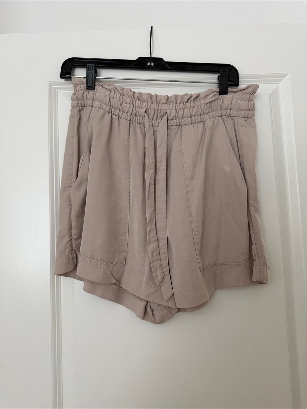 H&M High-Waist Drawstring Relaxed Shorts - Taupe